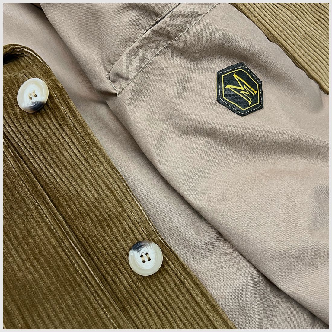 Beige Cordjacke, Bild 4 von 4