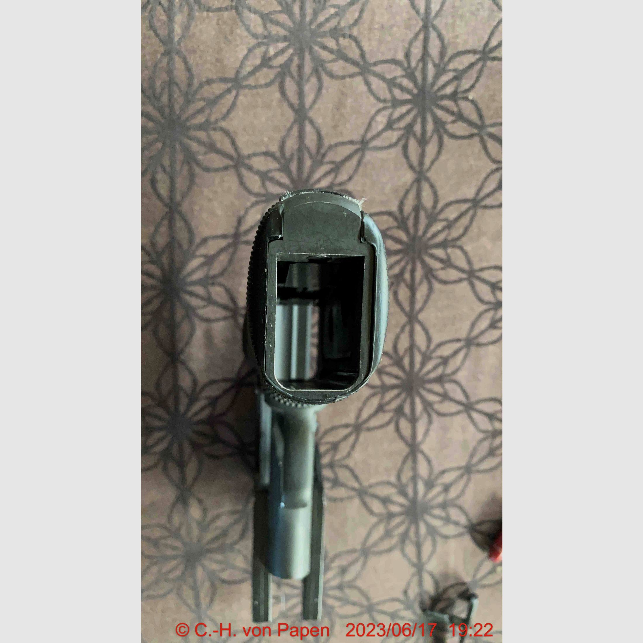 Browning FN HP Competitiepistool met 6" loop kal. 9mm Luger & reserve magazijn 17 schoten