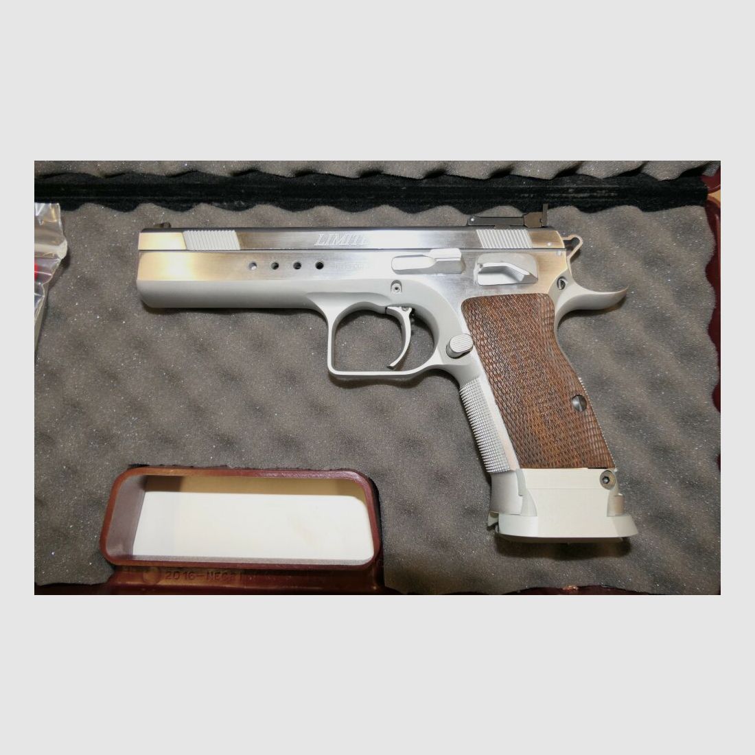 Tanfoglio Pistole, Tanfoglio Limited Custom, Gebraucht .45Auto, .45ACP mit Ersatzmagazin