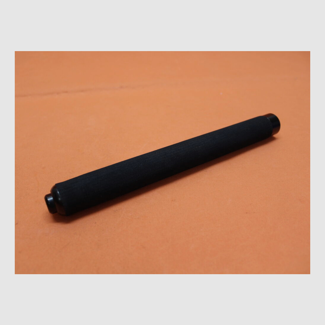 GSG Duitse Sportwapens GSG Beveiliging Telescoopstok 26" Staal zwart met Moosgummigreep/ Cordura-Holster Lengte gesloten: ca. 25cm