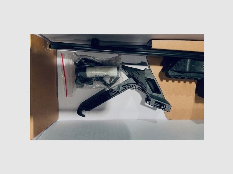 Whipshot Compound bow with full magazine for up to 6 arrows >>> Fast compound bow with lots of accessories and arrows