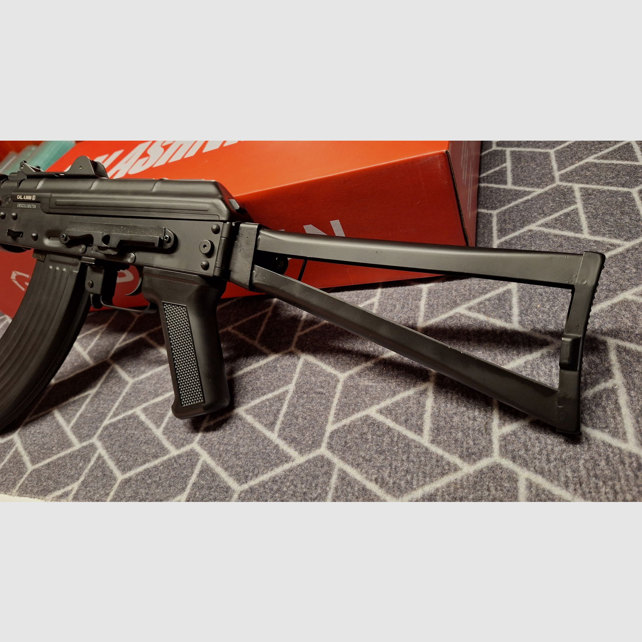 Kalashnikov AKS74U G.S.G. CO2 4,5mm NUEVO!