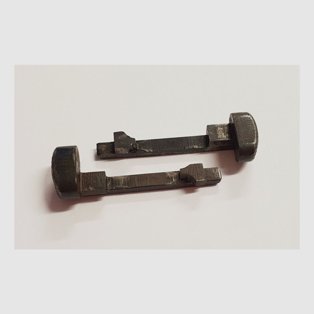 orginal Visierdrücker Preduzece 44 Mod. 24/52-Č (Paar / 2 Stück)