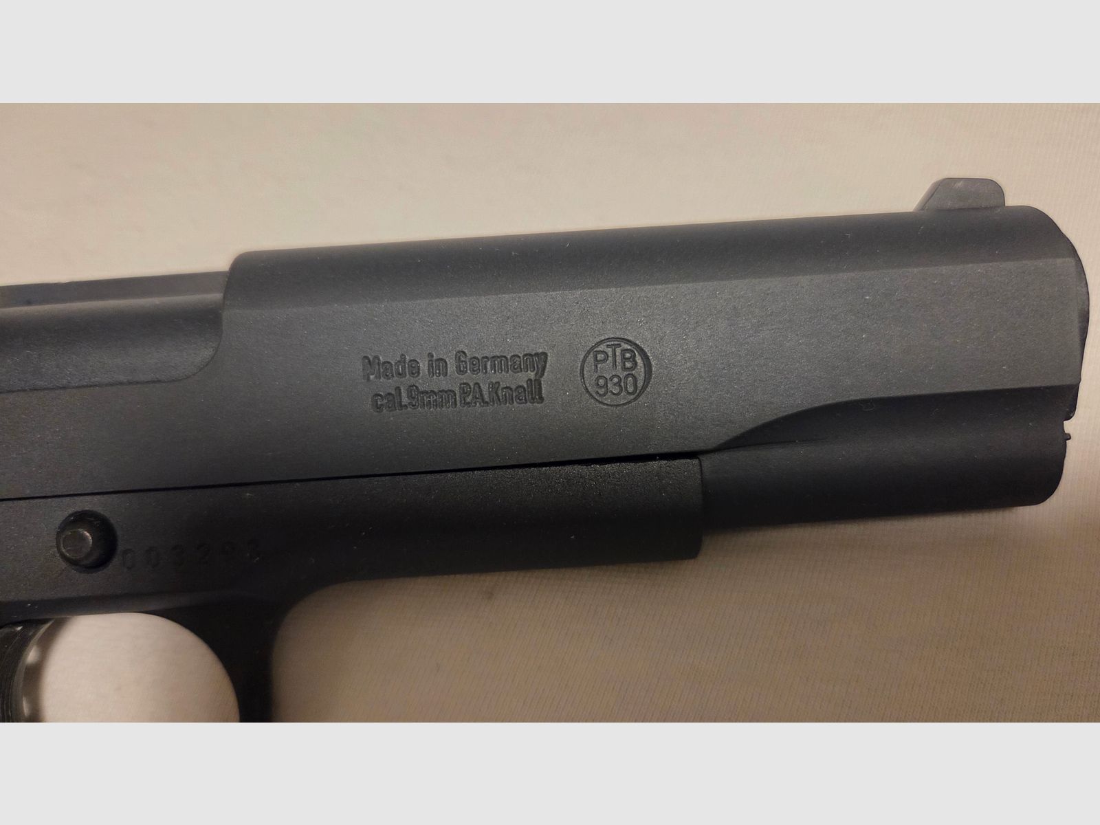 Colt 1911 Schreckschuss 9mm P.A.K. – neuwertig –