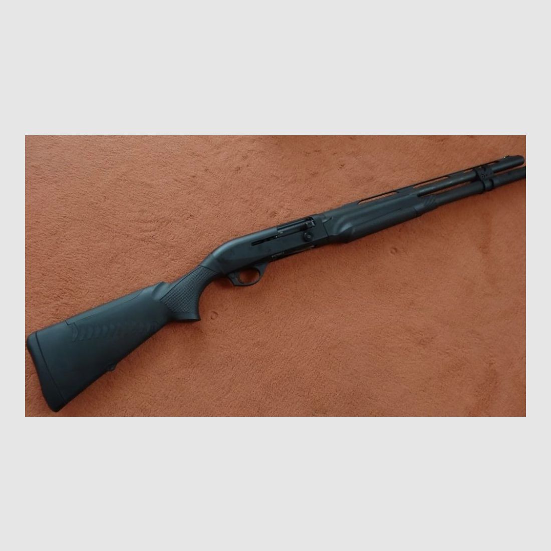 Benelli zelfladende shotgun M2 IPSC kal. 12/76 M2 IPSC kal. 12/76