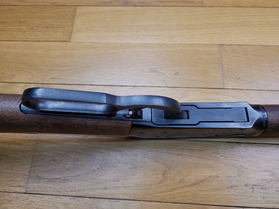 Muy bonita Winchester modelo 1894 – Calibre 44-40 – Arma Made in USA de 1977 – Capacidad 10+1 – Acabado en bronce y nogal – Excelente estado mecánico y estético, imagen 11 de 27