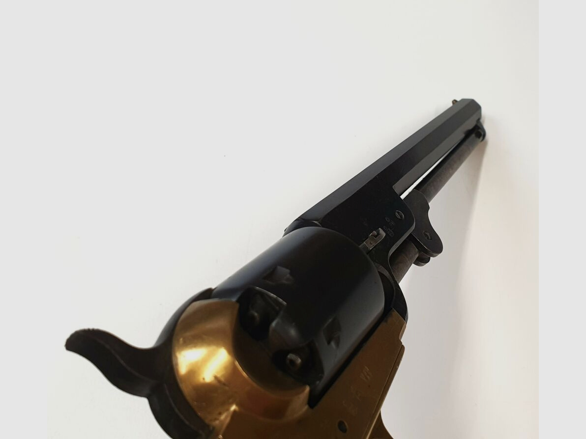Revólver de percusión desconocido 1851 Navy, calibre .36 Black Powder cañón de 7,5 pulgadas