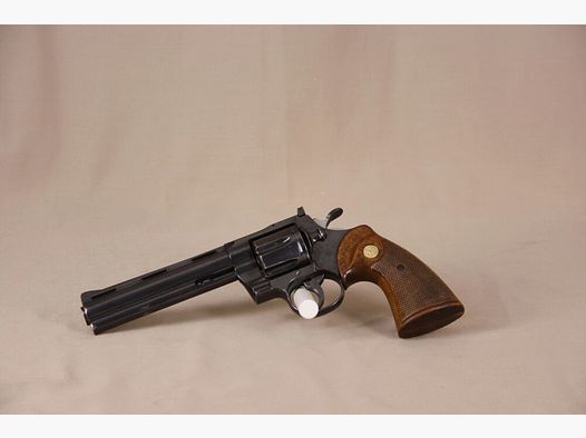 Colt	 Python  // Beschuss in 1966!!