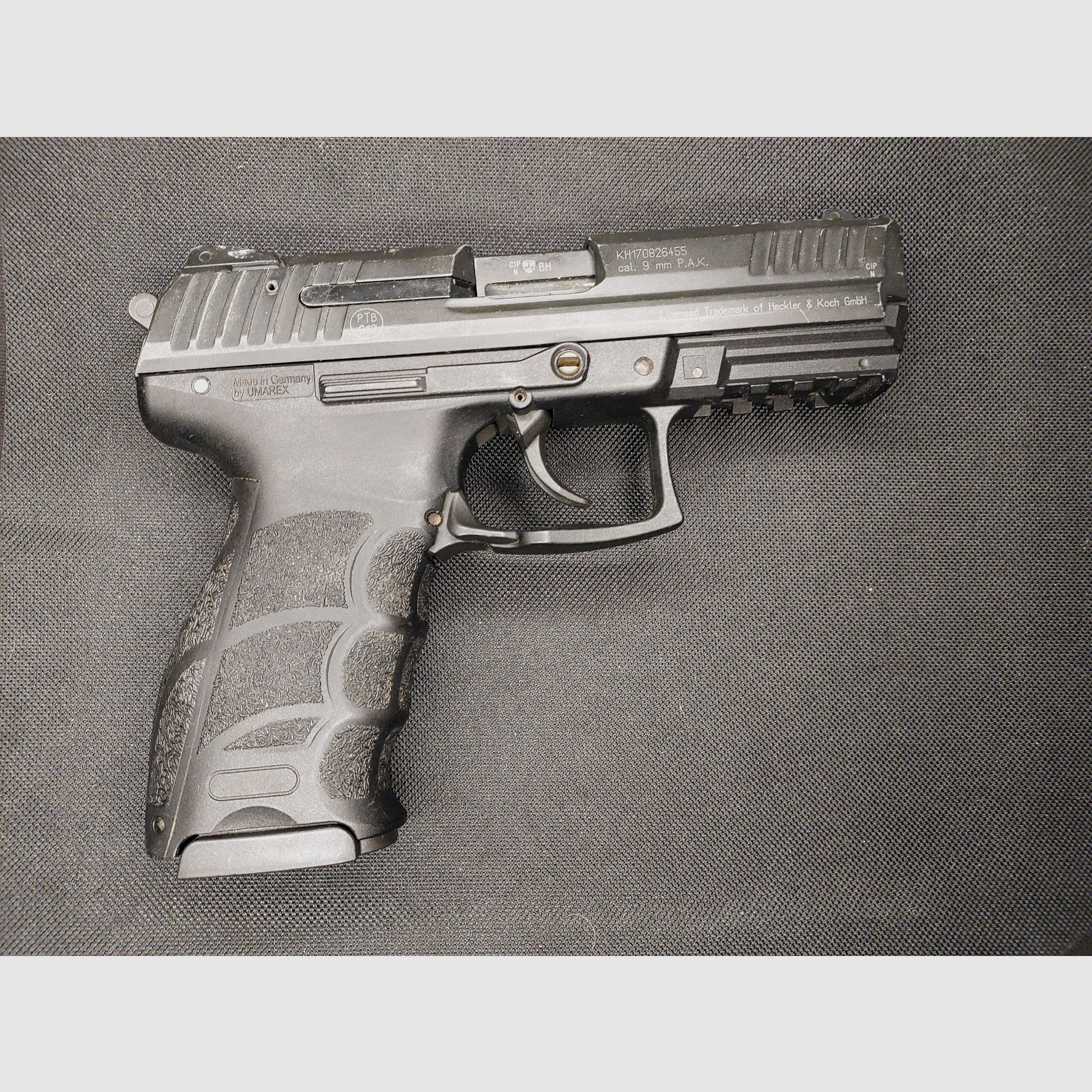 Heckler & Koch P30 pistolet alarmowy 9 mm P.A.K. oksydowany (PTB 912)
