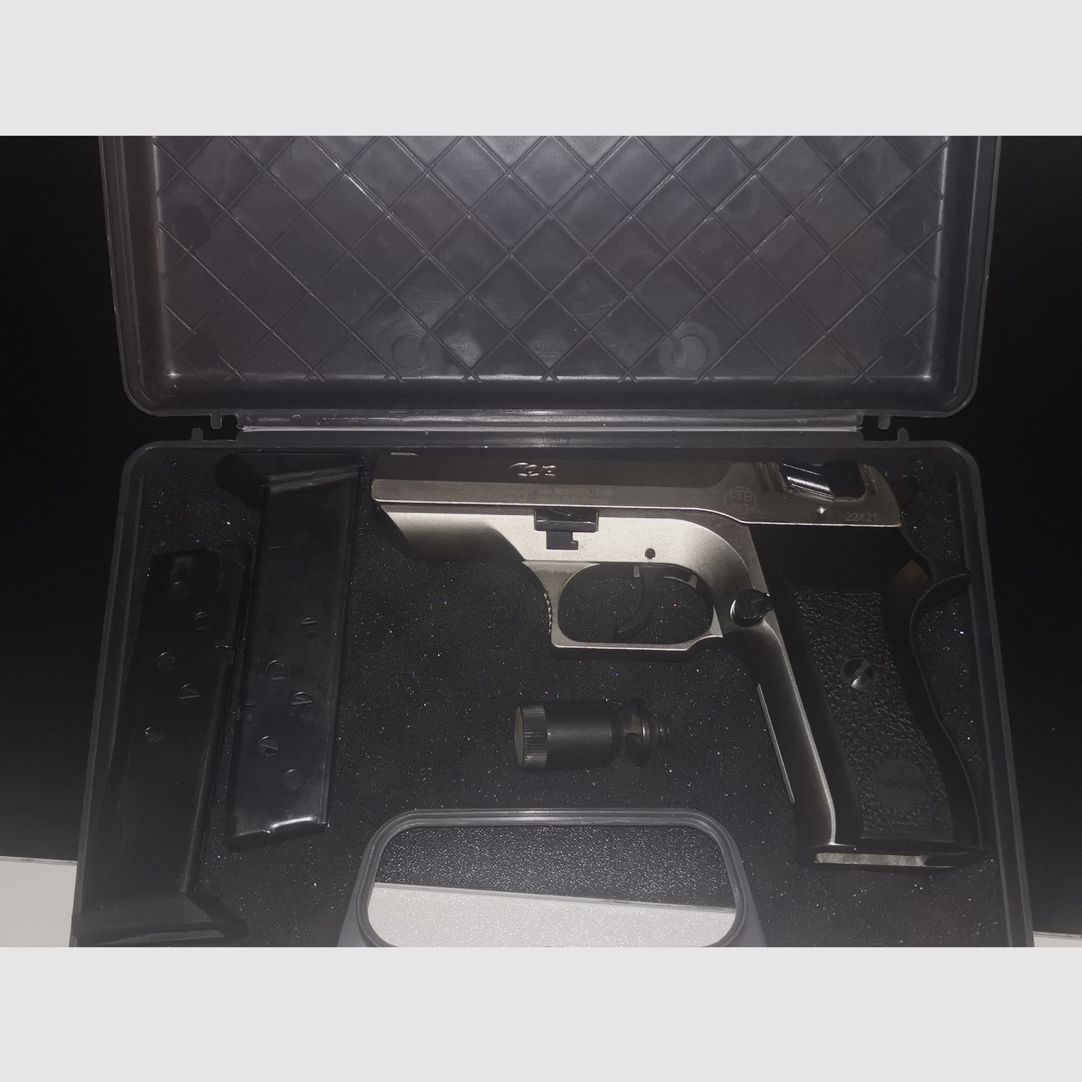 Model Record Cop 9mm