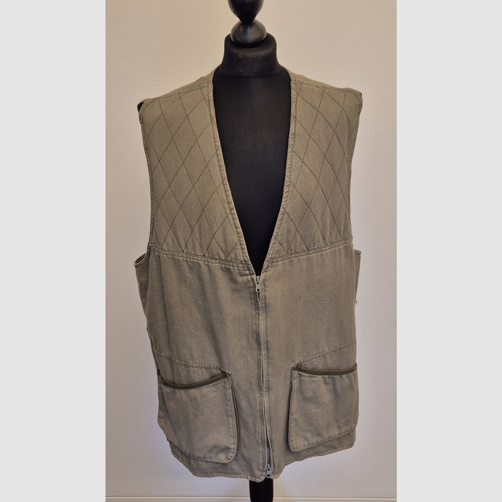 Vendo giubbotto da tiro maschile Rascher in condizioni pari al nuovo taglia 56