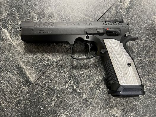 CZ TS2 pistola deportiva plateada 9mm Luger - muy buen estado por encargo del cliente +25€ de envío