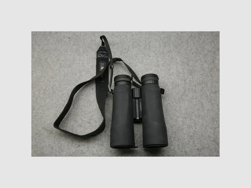 Fernglas Nikon Prostaff 5  12x50