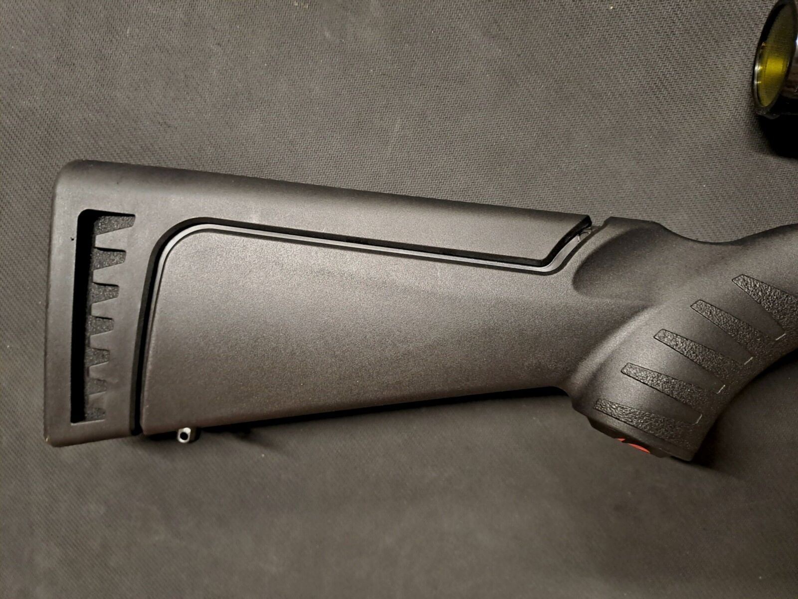RUGER AMERICAN RIMFIRE CUSTOM Kal. 22lr 56cm Schwarz Zielfernrohr 4-12×50 + Futteral (auf Bestellung), Bild 10 von 10