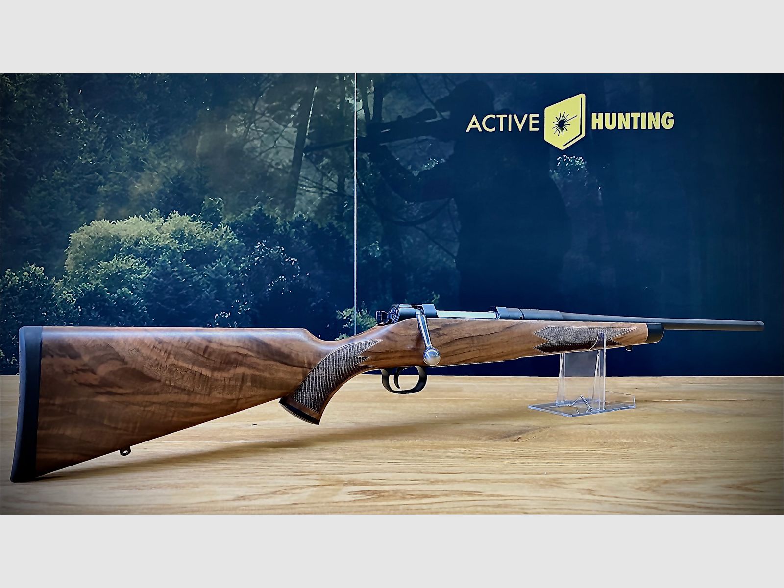Mauser M03 / Kaliber .300 Win. Mag. / 56cm LL / M15x1 / Schaftholz Klasse 6 NUR 1X VERFÜGBAR