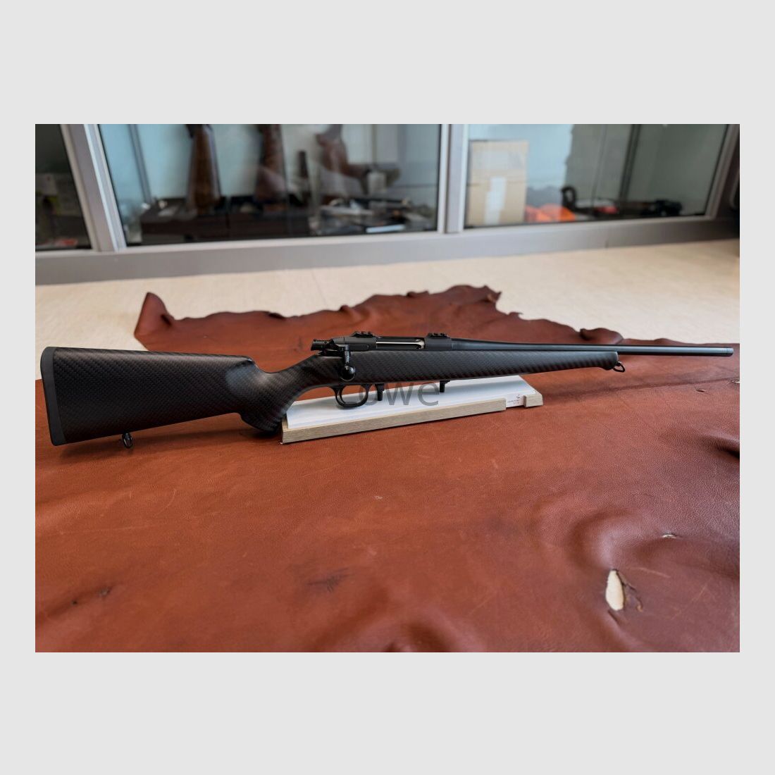 Steel Action HSL Carbon