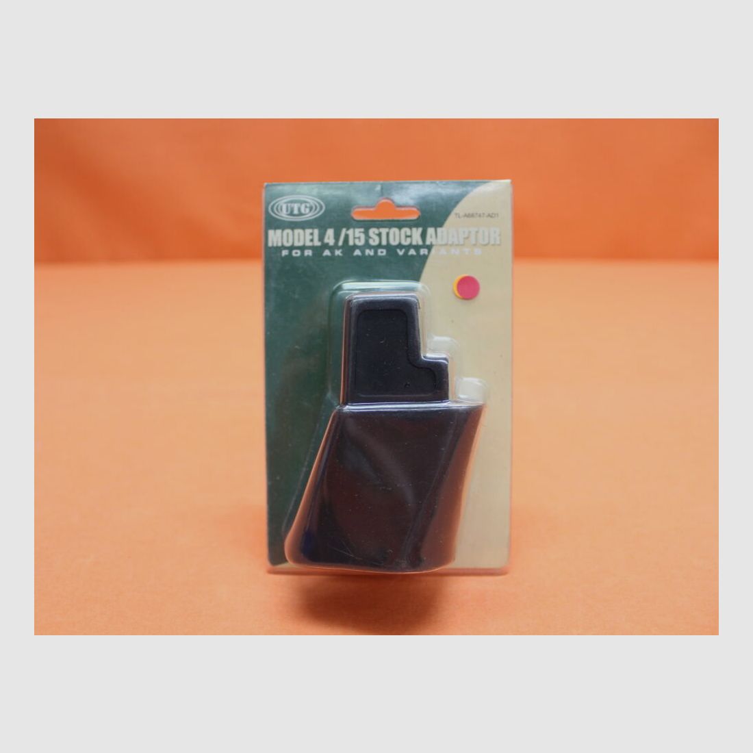 UTG - Leapers Kalashnikov AKM: Adapter UTG (TL-A68747-AD1) Model 4/15 für AR-15 Carbine-Schubschaft/ Buffer-Tube