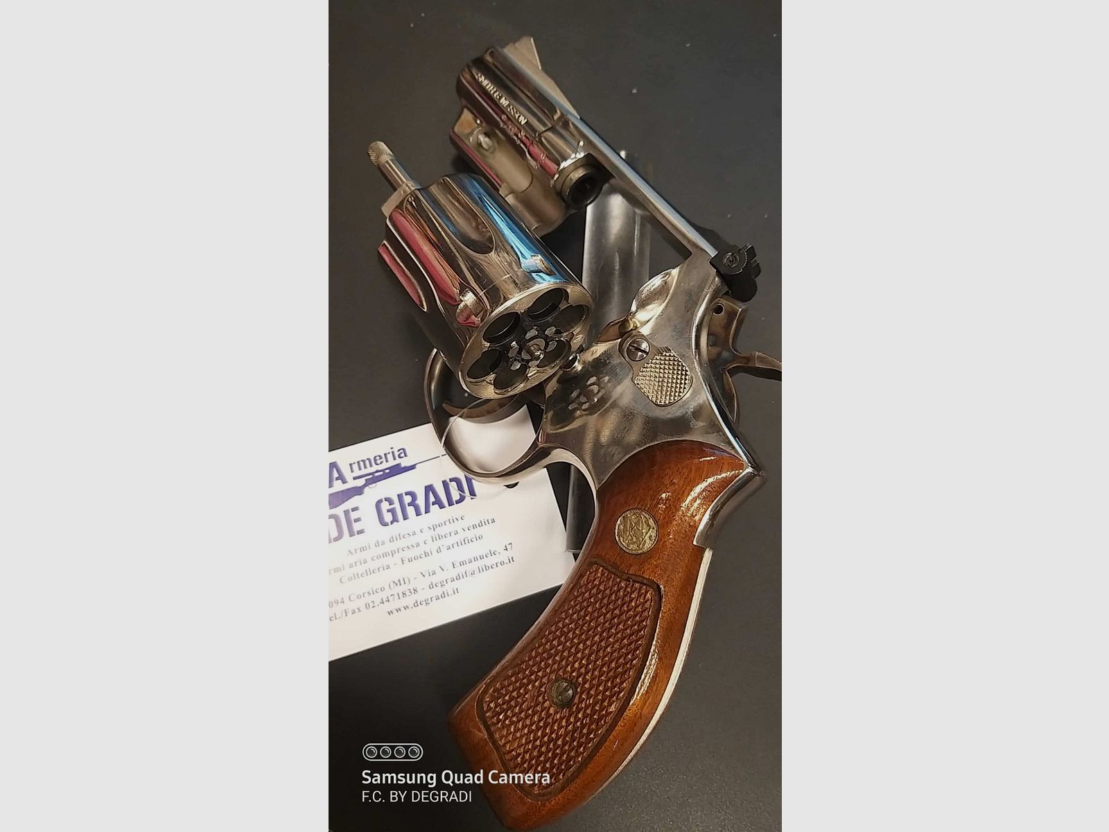 SMITH & WESSON Model 19 – 3 2.5”, immagine 2 di 4