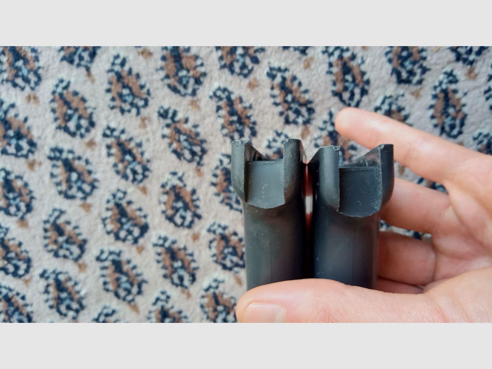 2 poignées en plastique AMD-65 hongroises de FEG même numéro de coulée 63 // AK / AKM / AK74 / AK-100 / Type 56