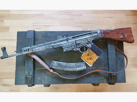 Sturmgewehr StG 44, MP44, Filmwaffe, Dekowaffe, Replika.