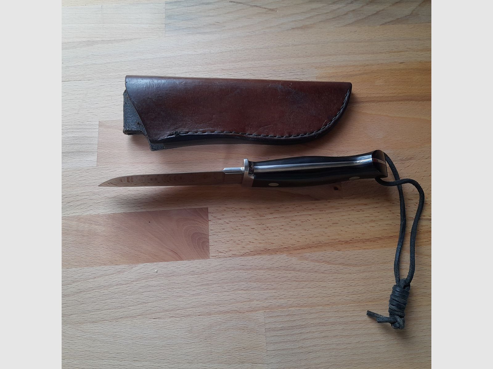 Wolf Borger Messer – vor ca. 35 Jahren auf einem Messermacher Treffen - Messe in Graben-Neudorf von ihm persönlich gekauft.