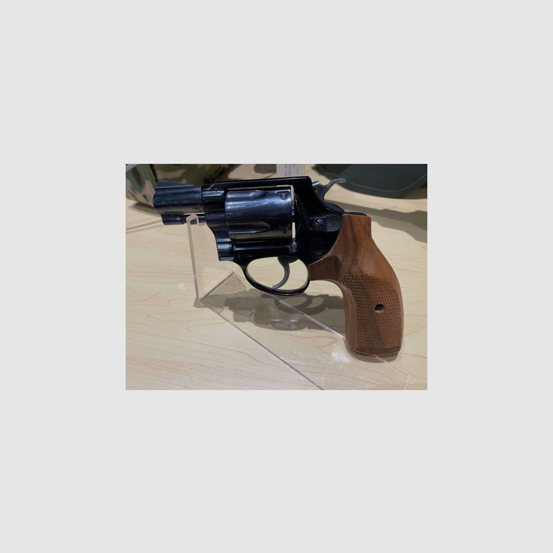 SMITH & WESSON REVOLVER - MOD. 37 AIRWEIGHT - .38SP