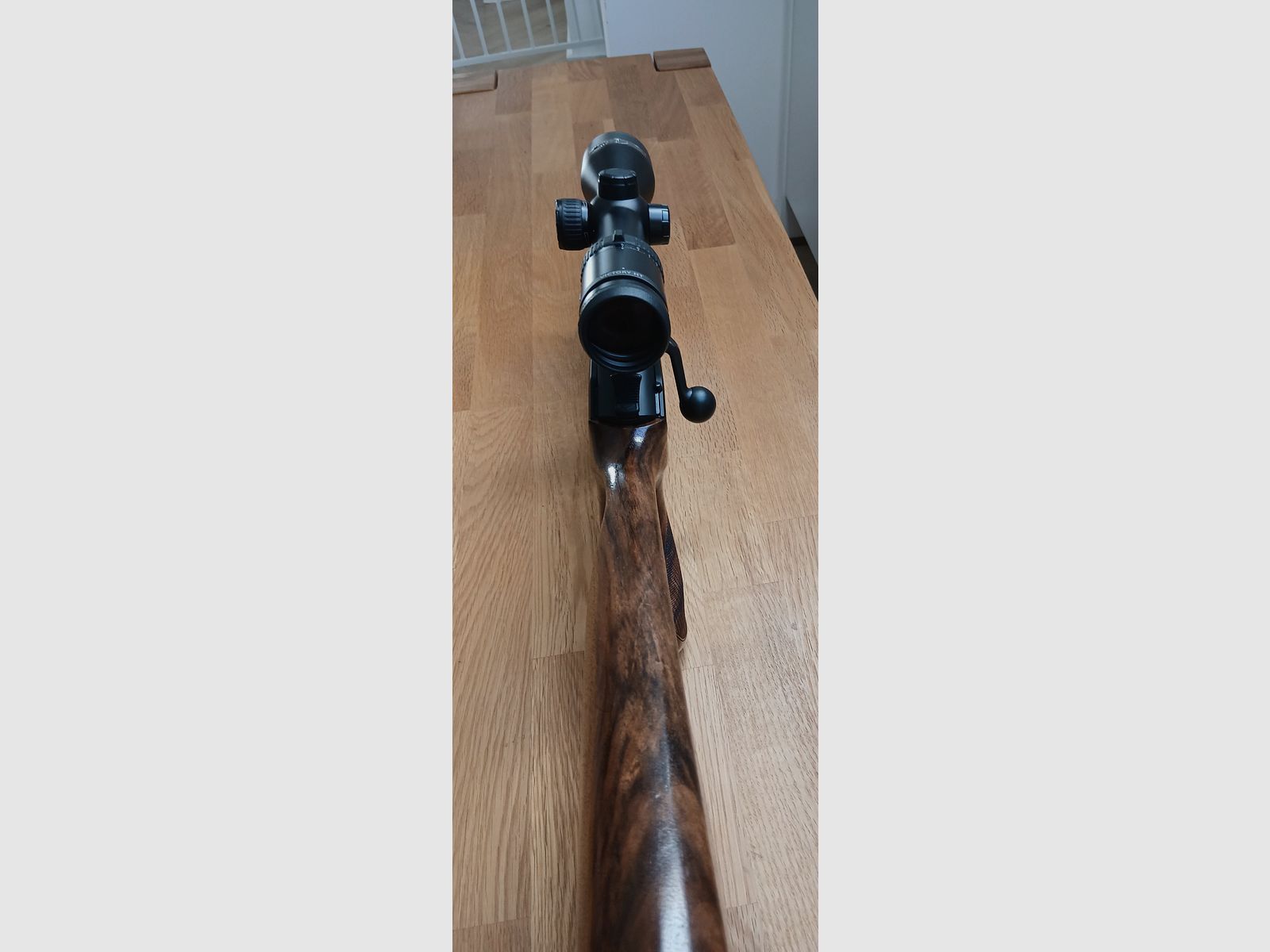 Blaser R8 Success wood, image 3 of 9