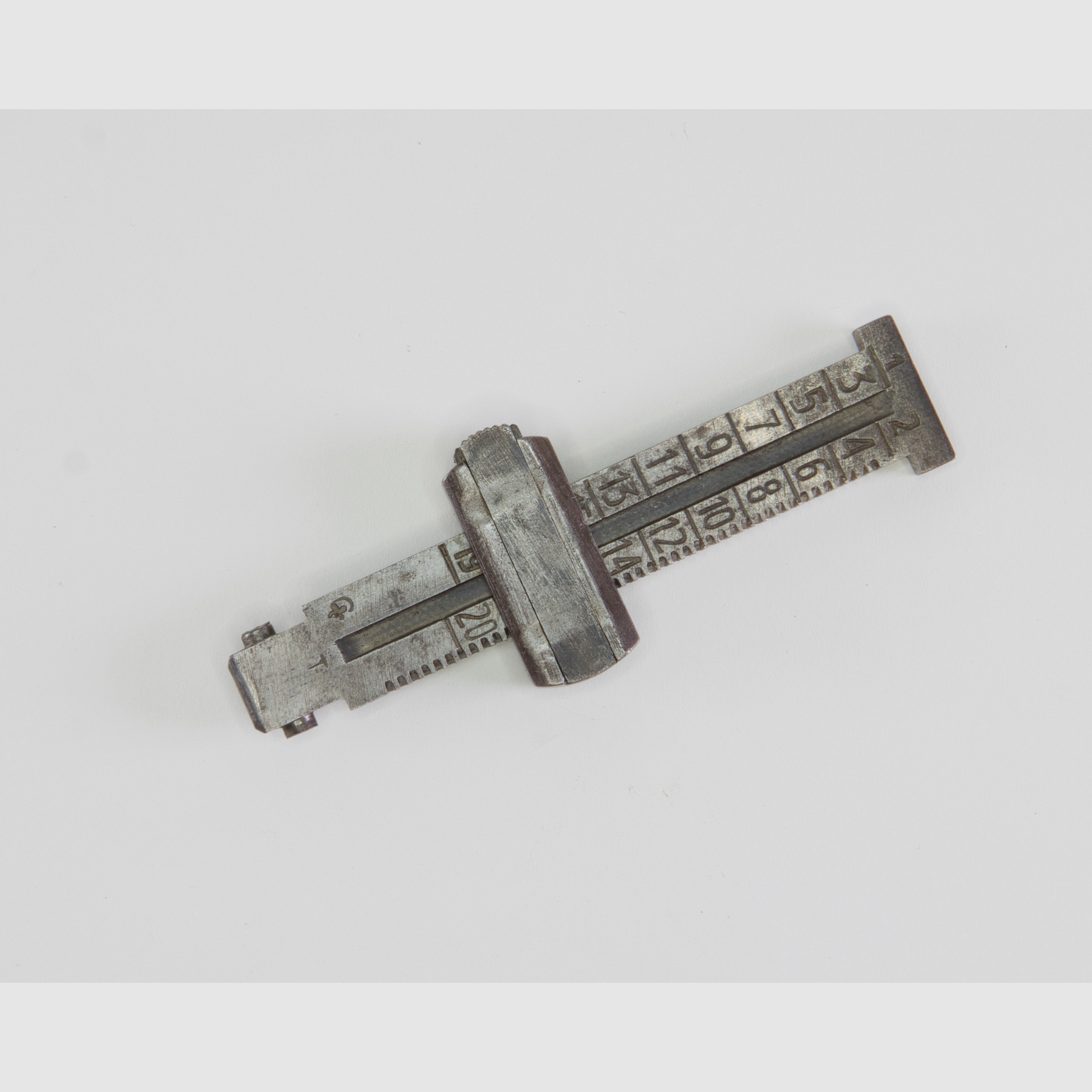 Karabiner K98 Visier mit Visierkurve und Blattfeder