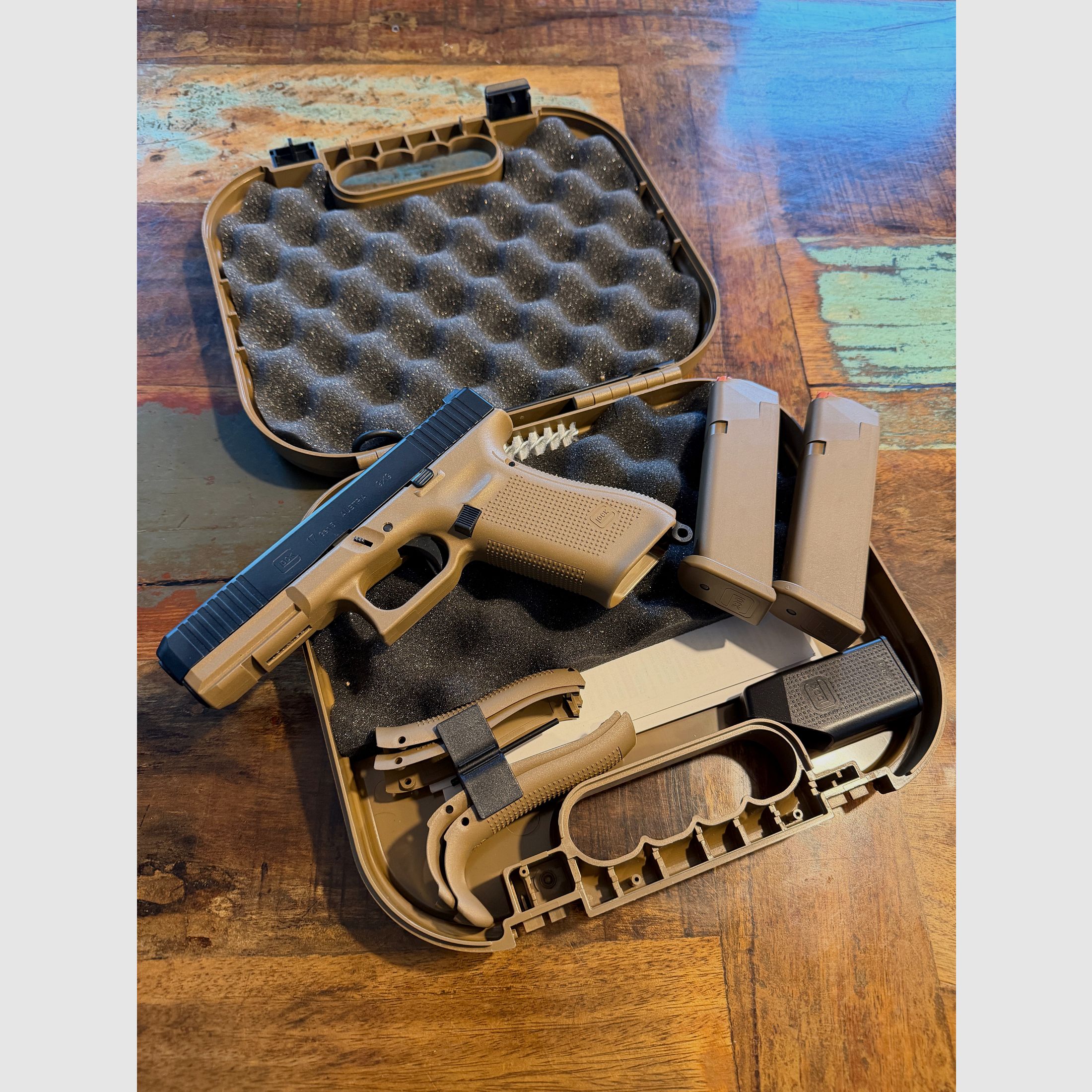 Glock Halbautom. Pistole Glock 17 Gen.5 FS/FXD "FR Coyote" Kal.9x19 Standardbewaffnung Französische Armee