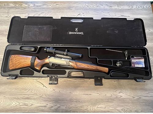 Browning semi-automatic rifle Browning Bar Zenith Wood HC caliber .30-06 with Zeiss Victory V8 M 1.1-8x30