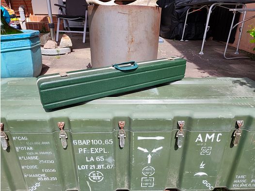 Samick Recurvebogen 68" / 28 lbs mit umfangreichem Zubehör und Wettkampfhistorie