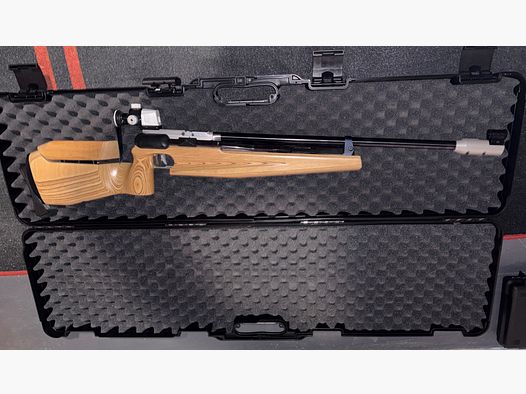 Feinwerkbau 601 Match-Luftgewehr + Gegenlichtblende, Dichtungen erneuert, abschließbarer Koffer