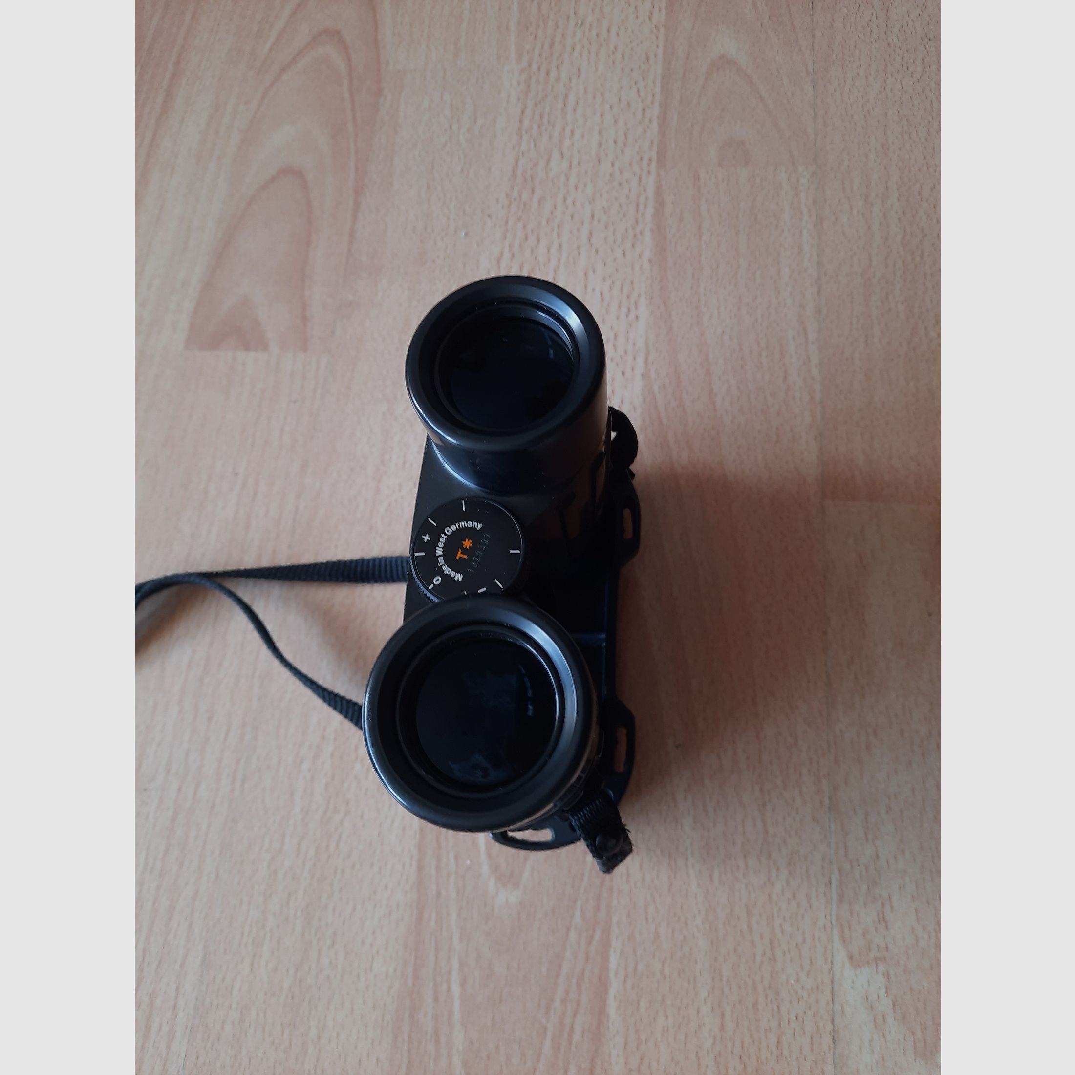 Zeiss Fernglas Binoculars 8x30 BT* West Germany