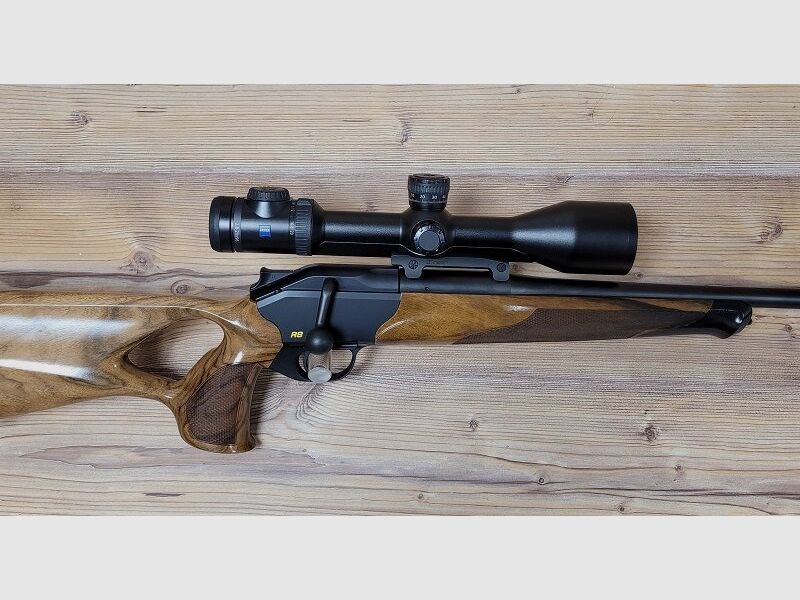 Blaser R8 Success HK 4 mit Zeiss V8 2,8-20x56M ASV H