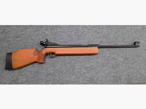 En la rara culata de madera Monte Carlo Haenel Seitenspanner Mod. 312 con diopter en buen estado cal. 4,5mm Diabolo