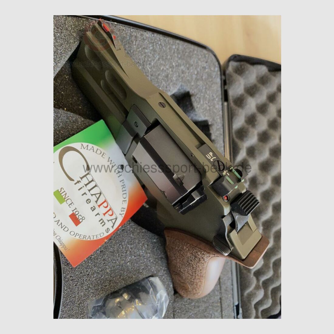 Chiappa Rhino Revolver 30DS Hunter (Green Cerakote) 357MAG/3"BBL
