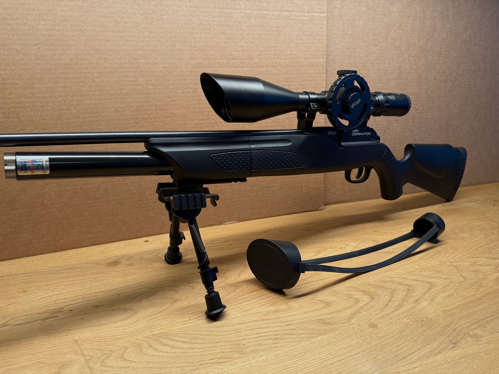 Pressluftgewehr Walther 1250 Dominator FT stock in plastica, scope 8-32x56, suppressor e bipiede calibro 4,5 mm incl. accessori !!!