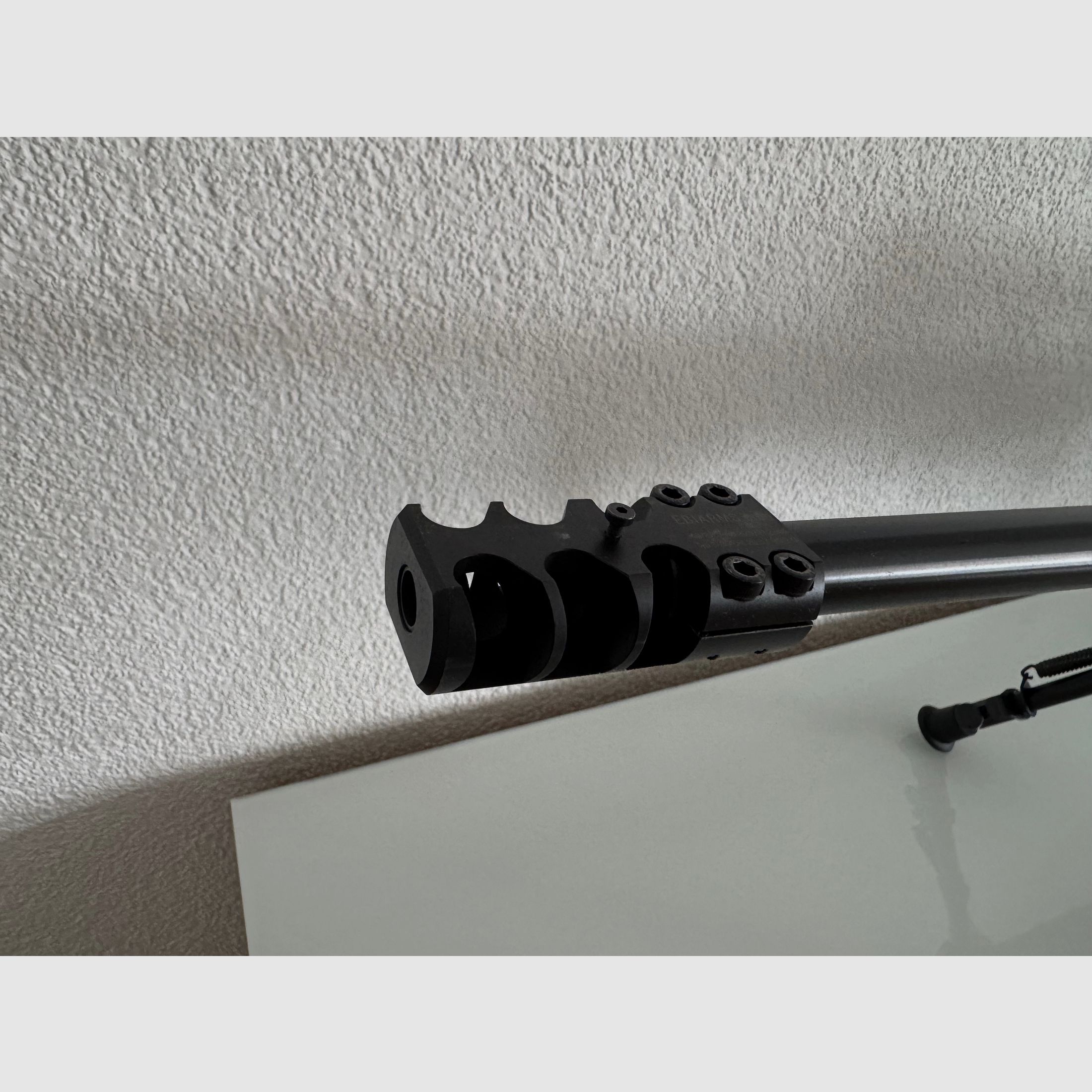 Howa 1500 .223 Rem mit Mündungsbremse und Zweibein Roedale Precison Schaft 