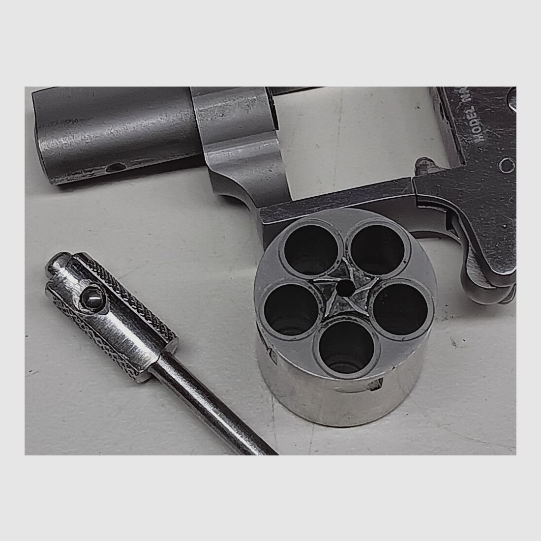 North American Arms Corp. Newbury Park , California Model NAA 22-S