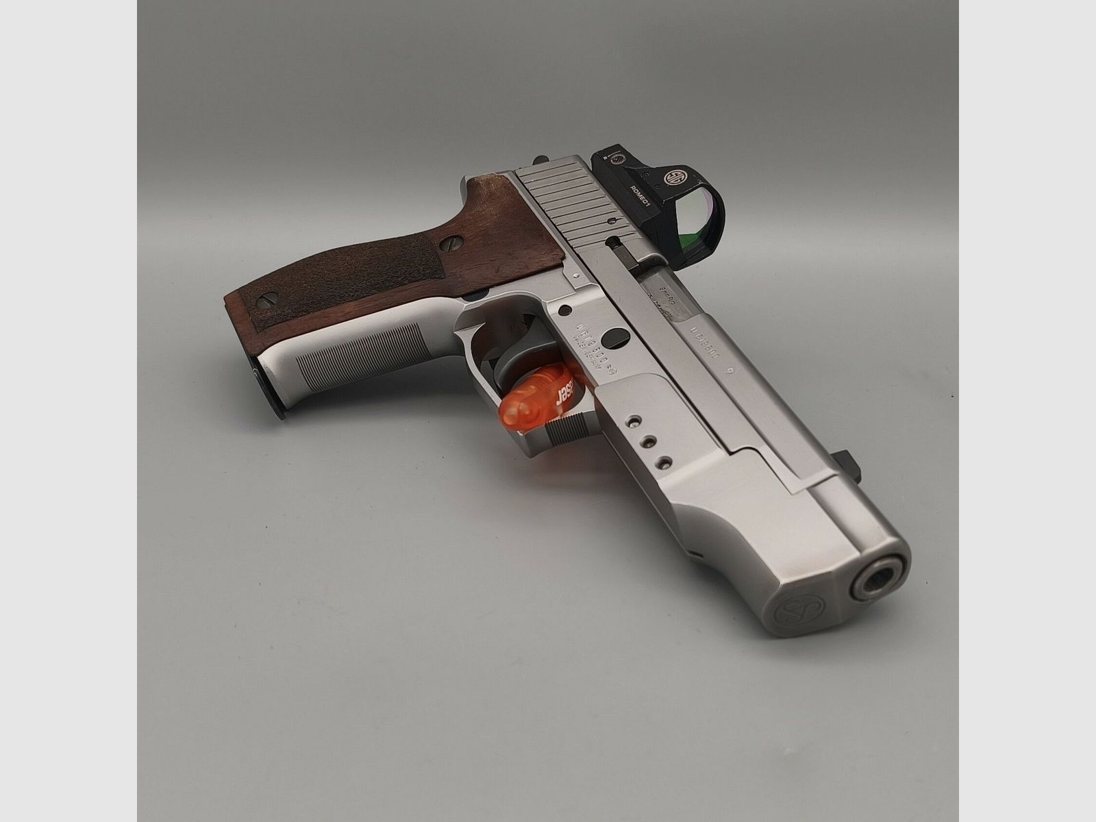 SIG Sauer P226S con Romeo 1 e mirino regolabile 9mmLuger