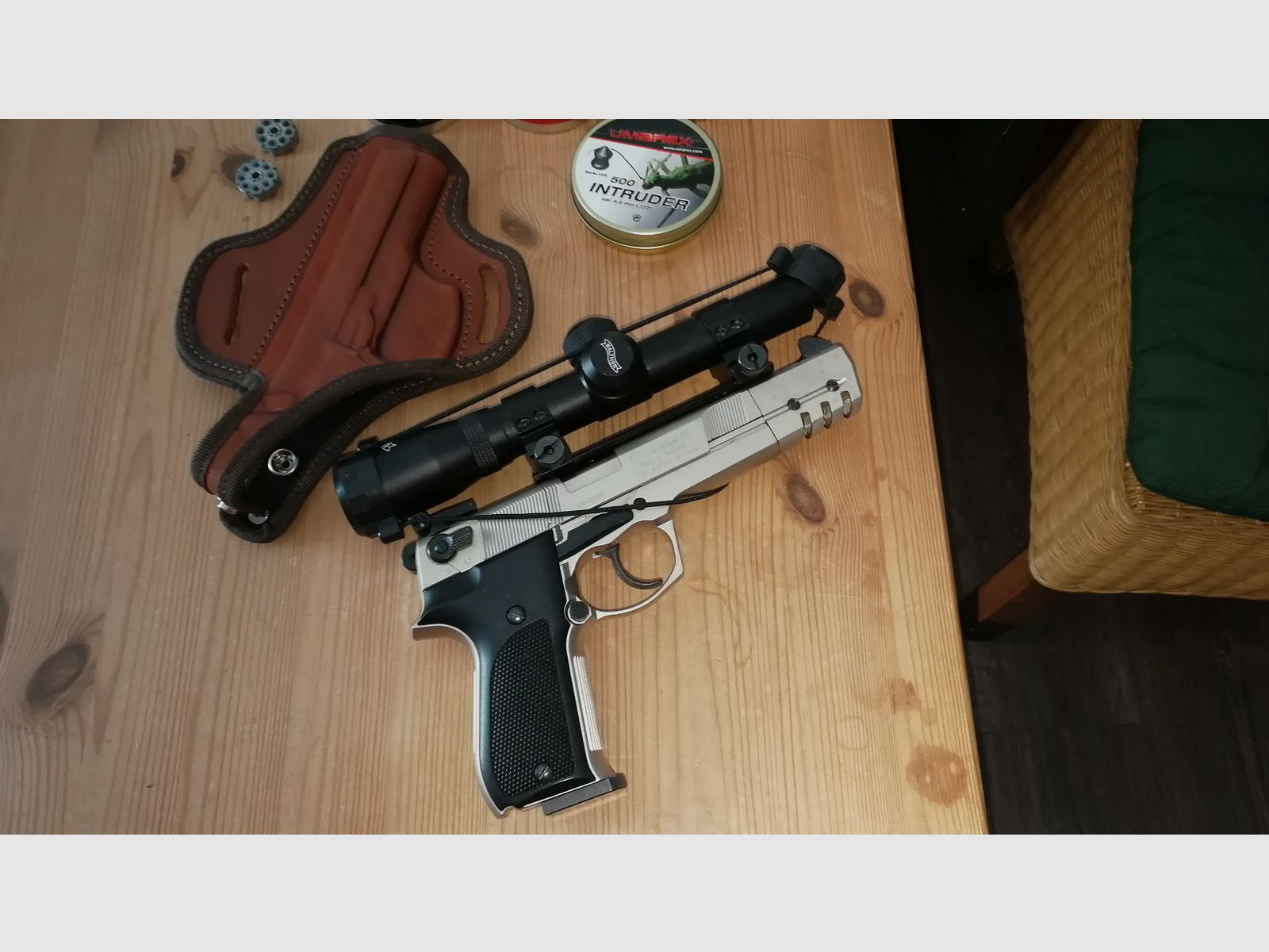 Walther CP 88 "Sniper edition" vernickelte Luftpistole mit viel Zubehör