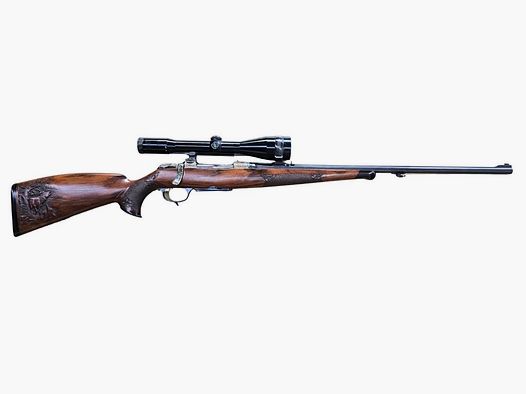 gebruikte KRICO special model, matchtrekker, achthoekige loop, gegraveerd systeem, montage en trekkerbeugel met gouden draad, Ferlach kolf en met SEM gemonteerde ZEISS Diavari-Z 2,5-10x52ZM richtkruis 4, staat: zeer goed