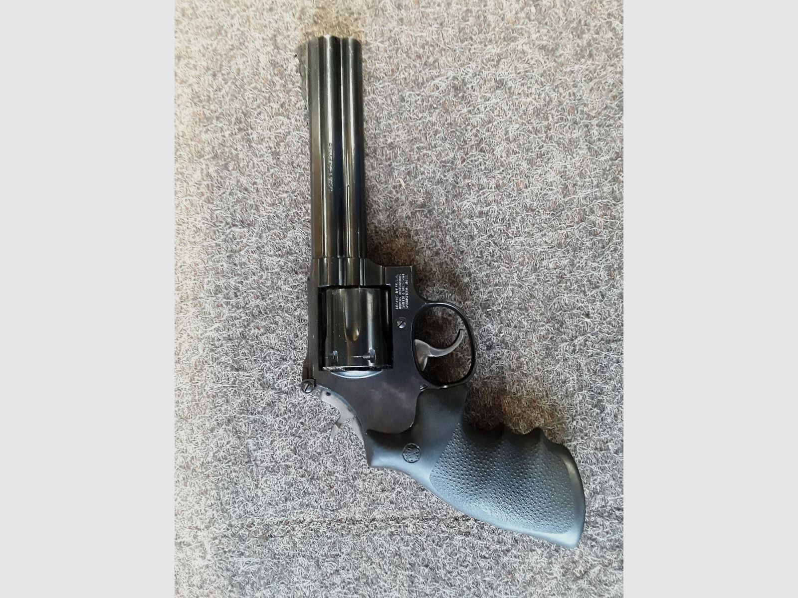 Smith und Wesson 586-4