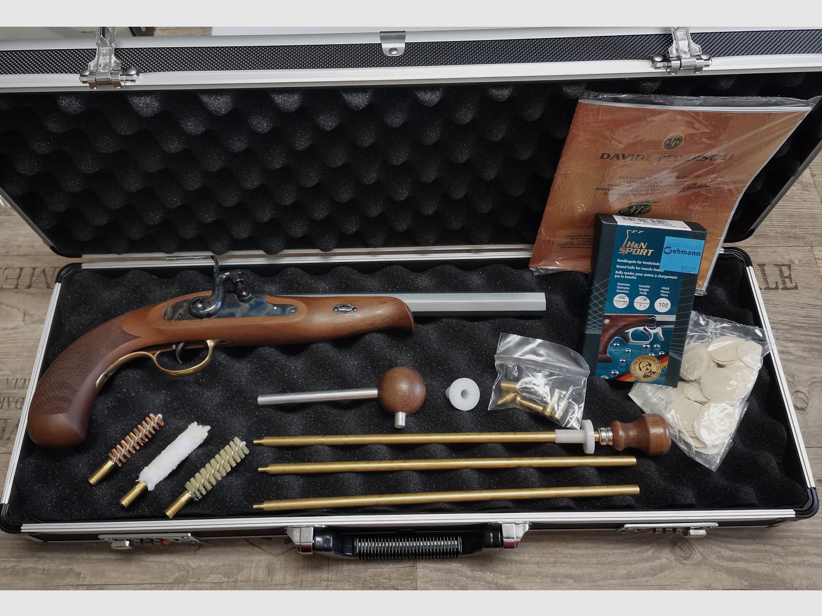 Davide Pedersoli Ensemble complet Pistolet à percussion arrière Continental Target Calibre .45