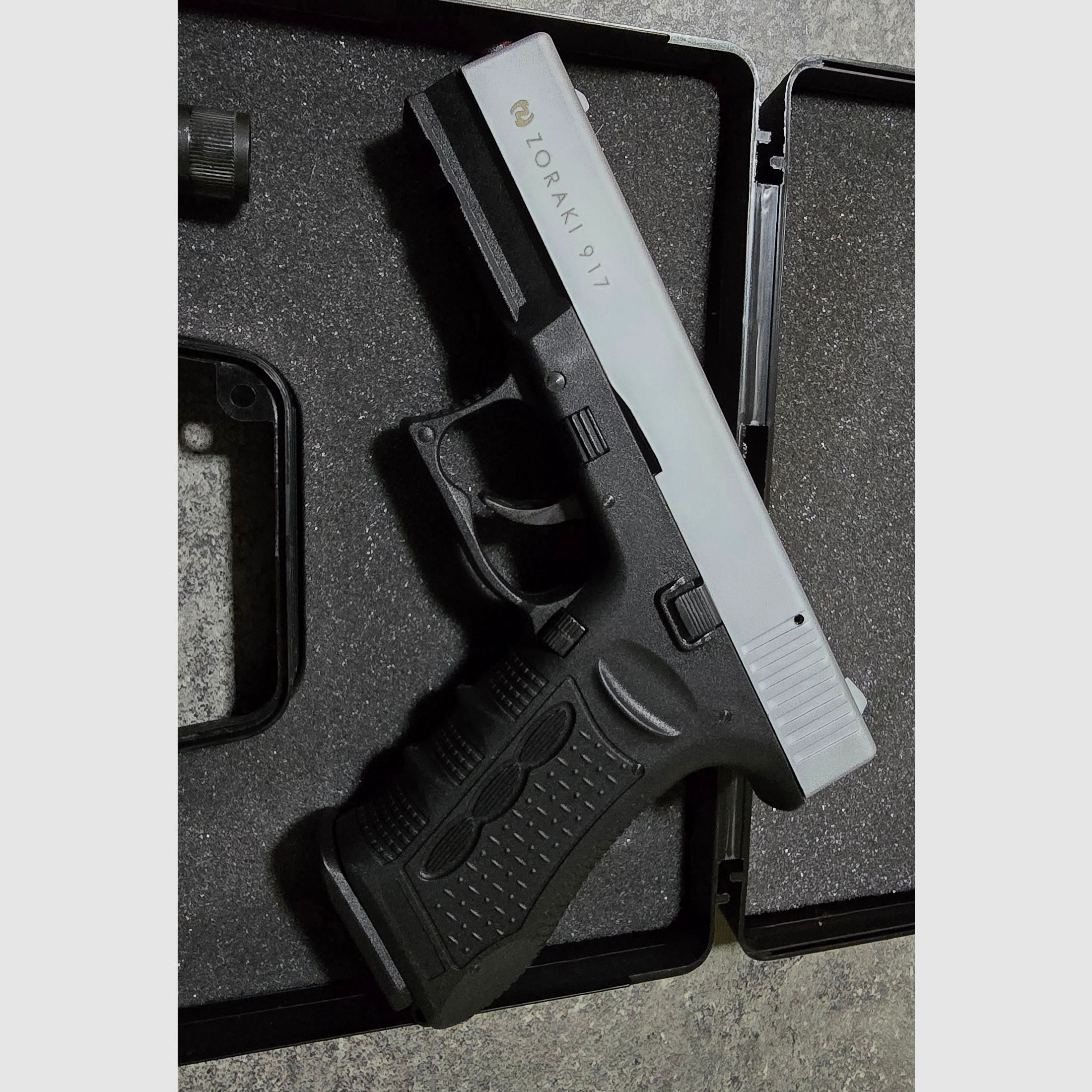 Zoraki 917 ancien PTB 1023 pistolet d'alarme 9mm PAK Silvester