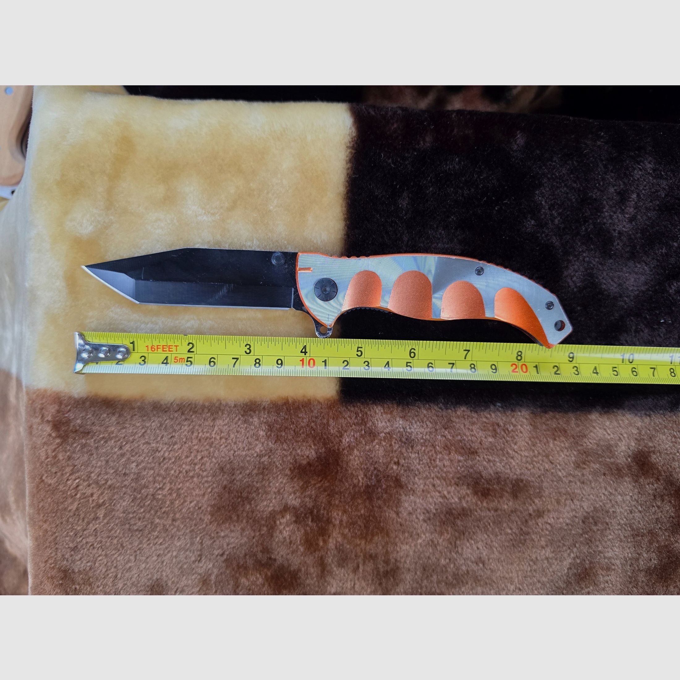 Tactical outdoor folding knife with tanto blade, belt clip & flipper (one-handed knife / EDC), image 1 of 5