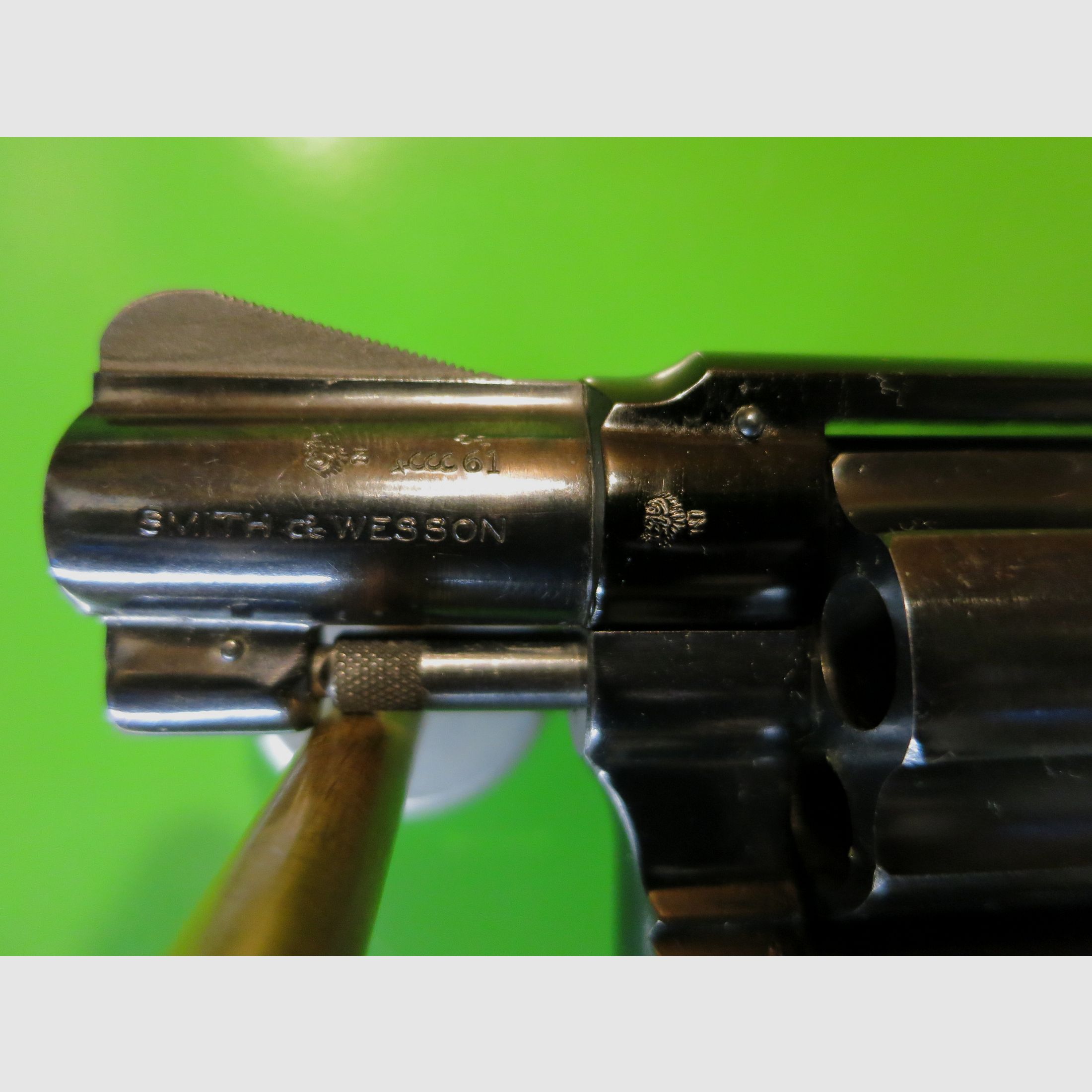 Smith & Wesson Mod. 37 Airweight CTG, .38 Special, 2" barrel, hunter/collector #21-