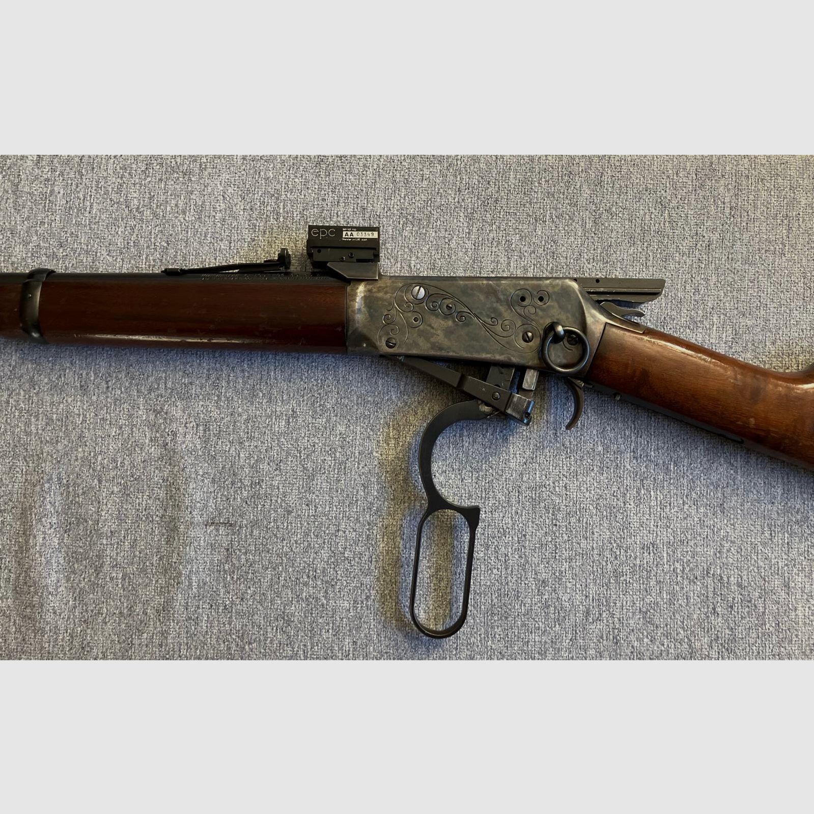Winchester karabinek lever-action Model 94 kaliber .30-30 rarytas z celownikiem punktowym Tornado