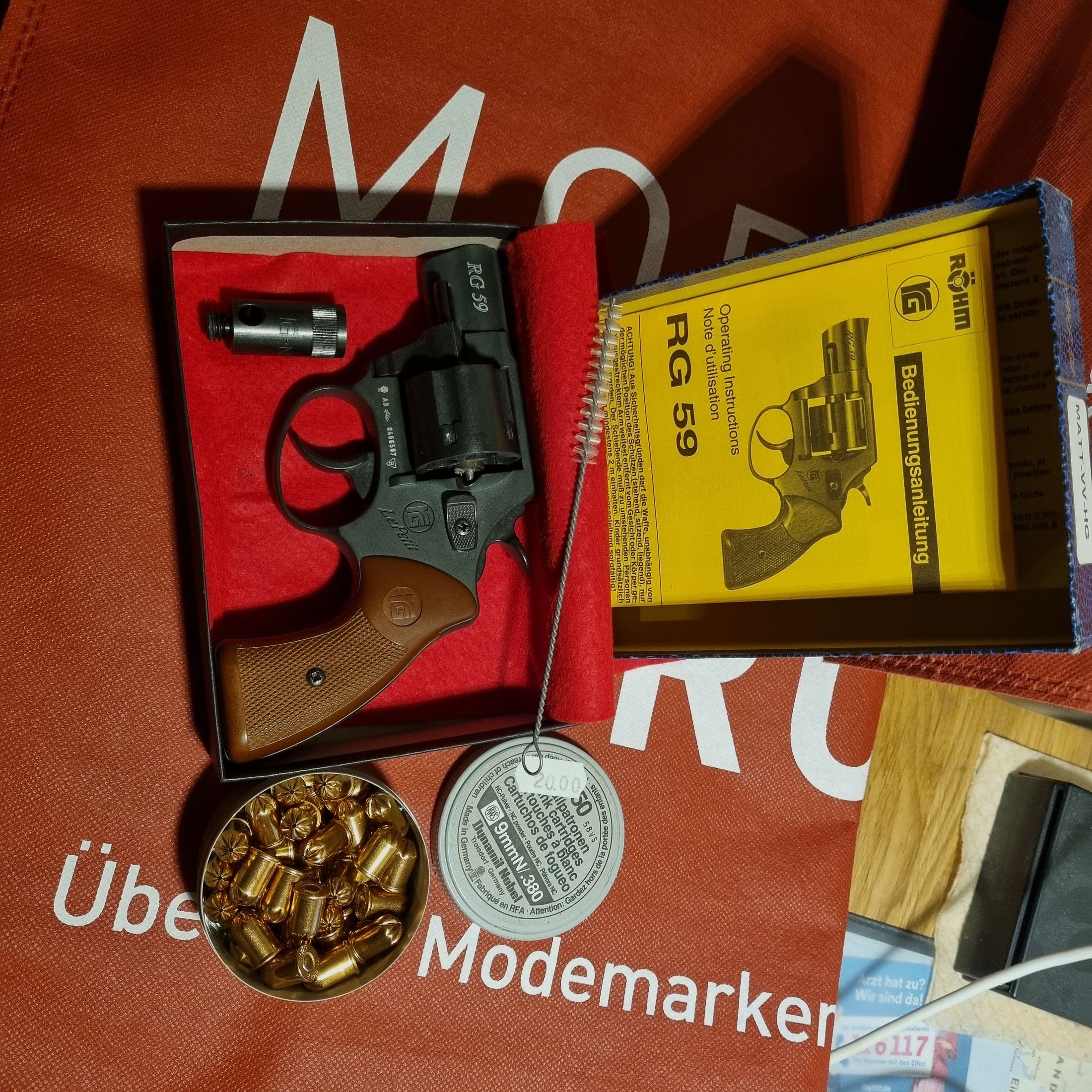 Röhm RG 59 Le Petit, 9mm, PTB 527 old version, blued, plus 50 cartridges