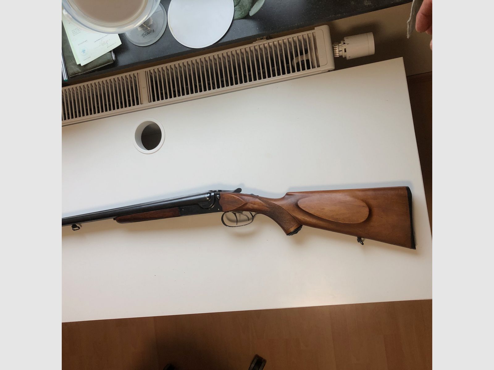 Double-barreled shotgun Mars